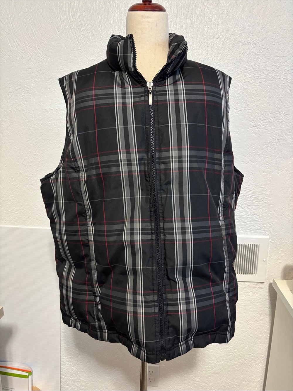 Charter Club Women's Plaid Puffer Down Vest Plaid Full Zip & Zip Pockets